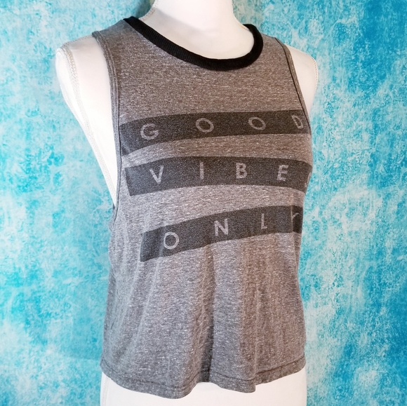 **SOLD** Good Vibes Only- Grey Crop Top - Picture 4 of 11